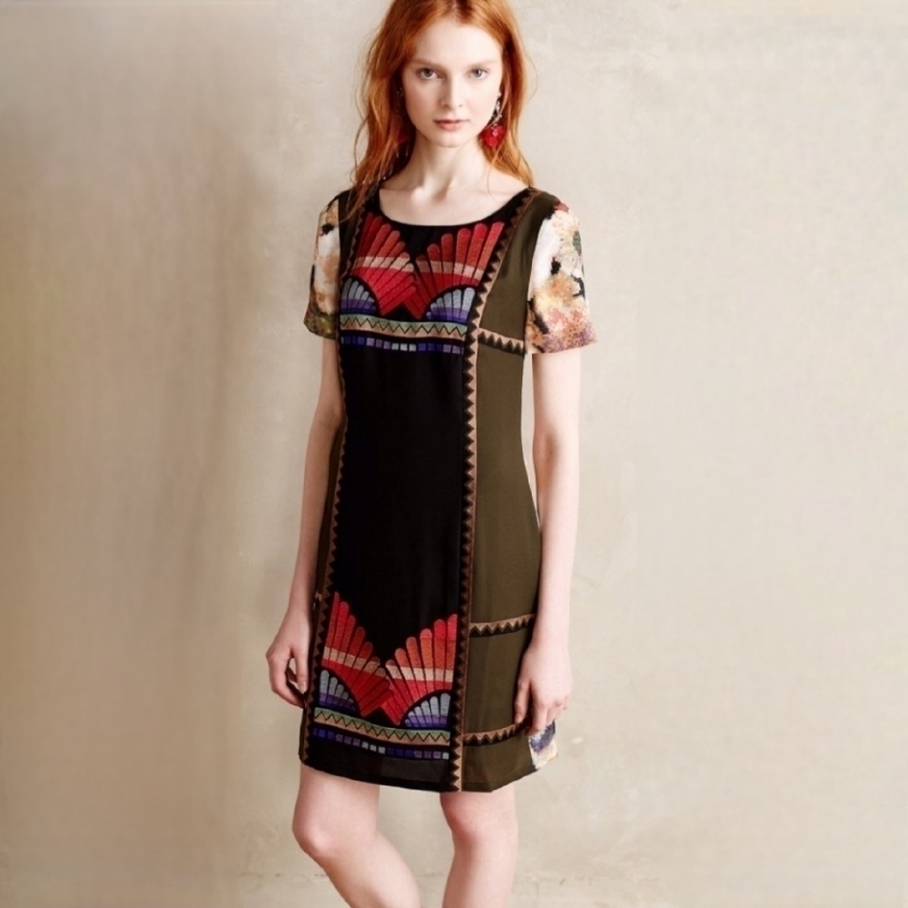 Ranna Gill Fanned Vignette Shift Dress 6